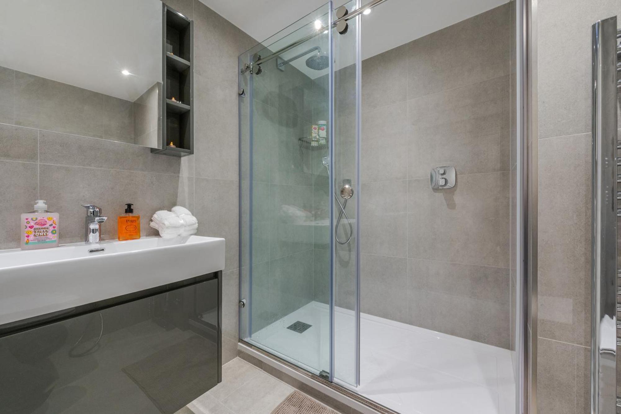 לונדון City Chic 3 Bedroom 2 Bathroom Luxury Living 7Hs מראה חיצוני תמונה